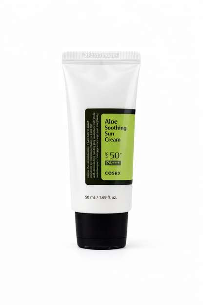 Protector solar COSRX con aloe vera SPF50+ PA+++ que hidrata, calma la piel y protege eficazmente contra los rayos UV